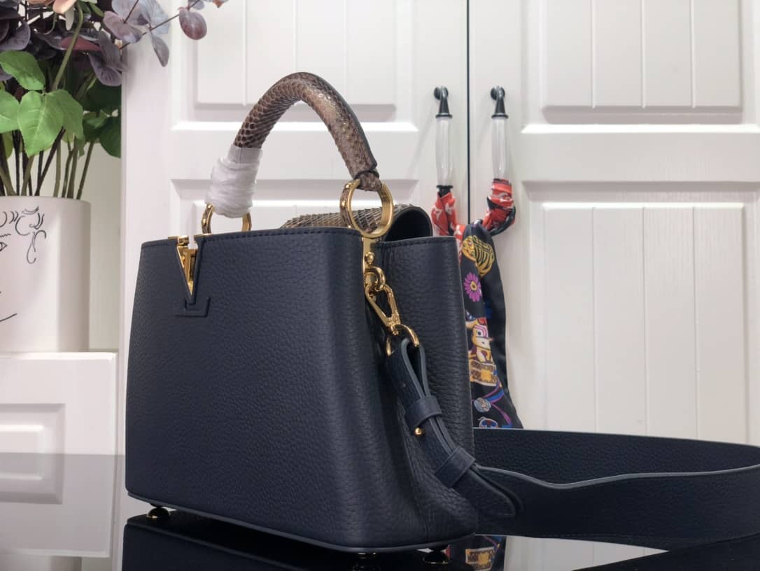 Best Replica Louis Vuitton Capucines Embroidery Replica Bag Blue M48865 - Colareps