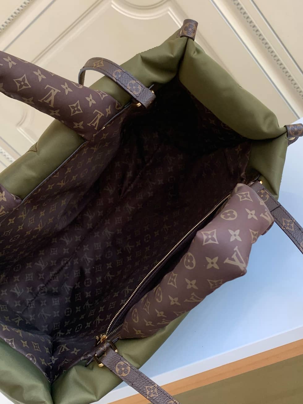 Best Replica Louis Vuitton Onthego GM Nylon Monogram Pilow Giant Green M59007 Replica Tote - Colareps
