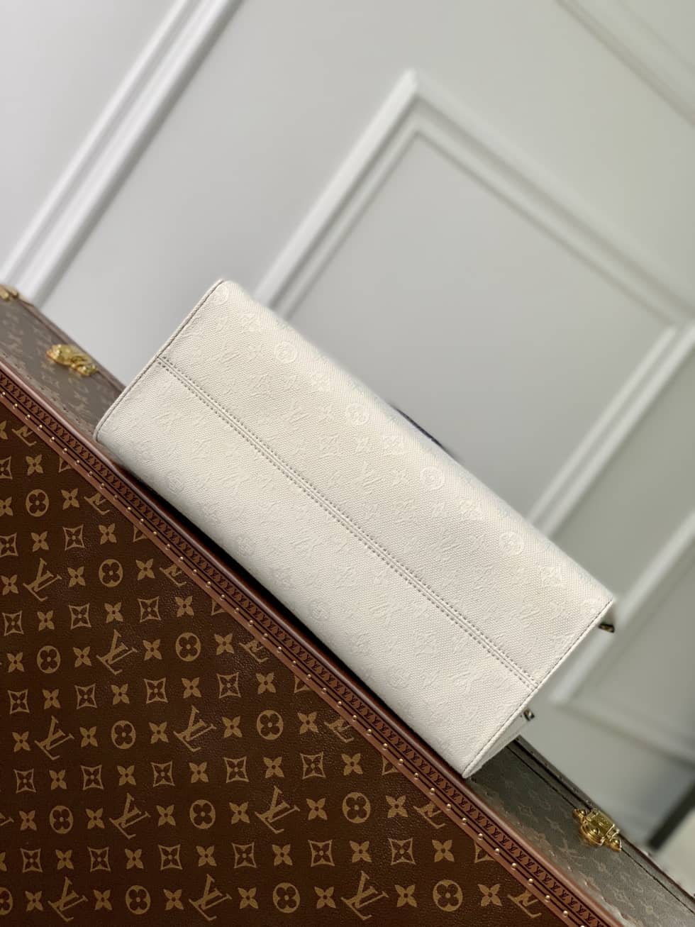 Best Replica Louis Vuitton OnTheGo MM M20815 Replica Tote - Colareps
