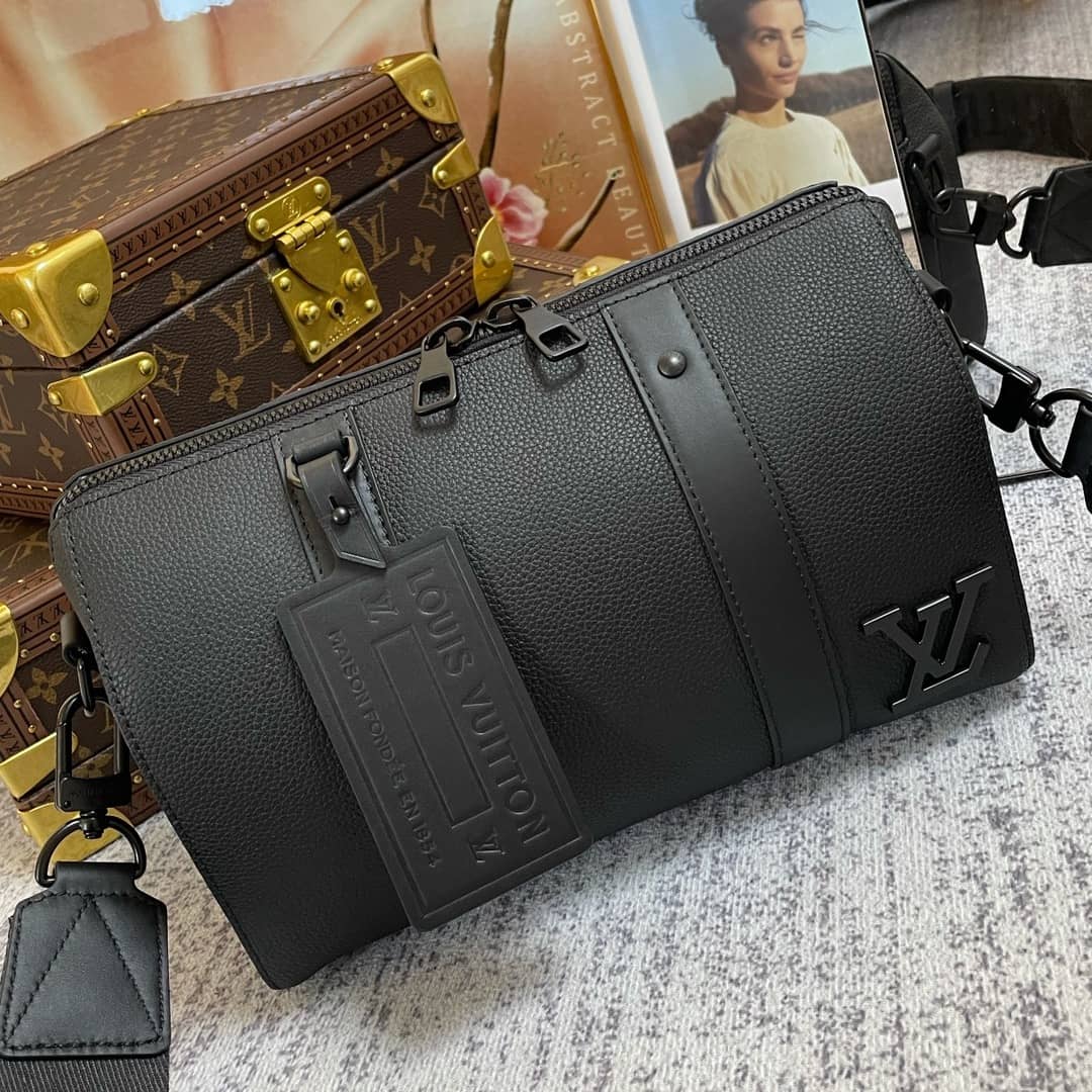 Best Replica Louis Vuitton City Keepall Leather Replica Bag M57082 - Colareps