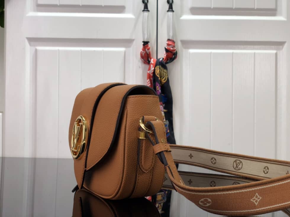 Best Replica Louis Vuitton Pont 9 Soft Leather PM Orange M58727 Replica Crossbody Bag - Colareps