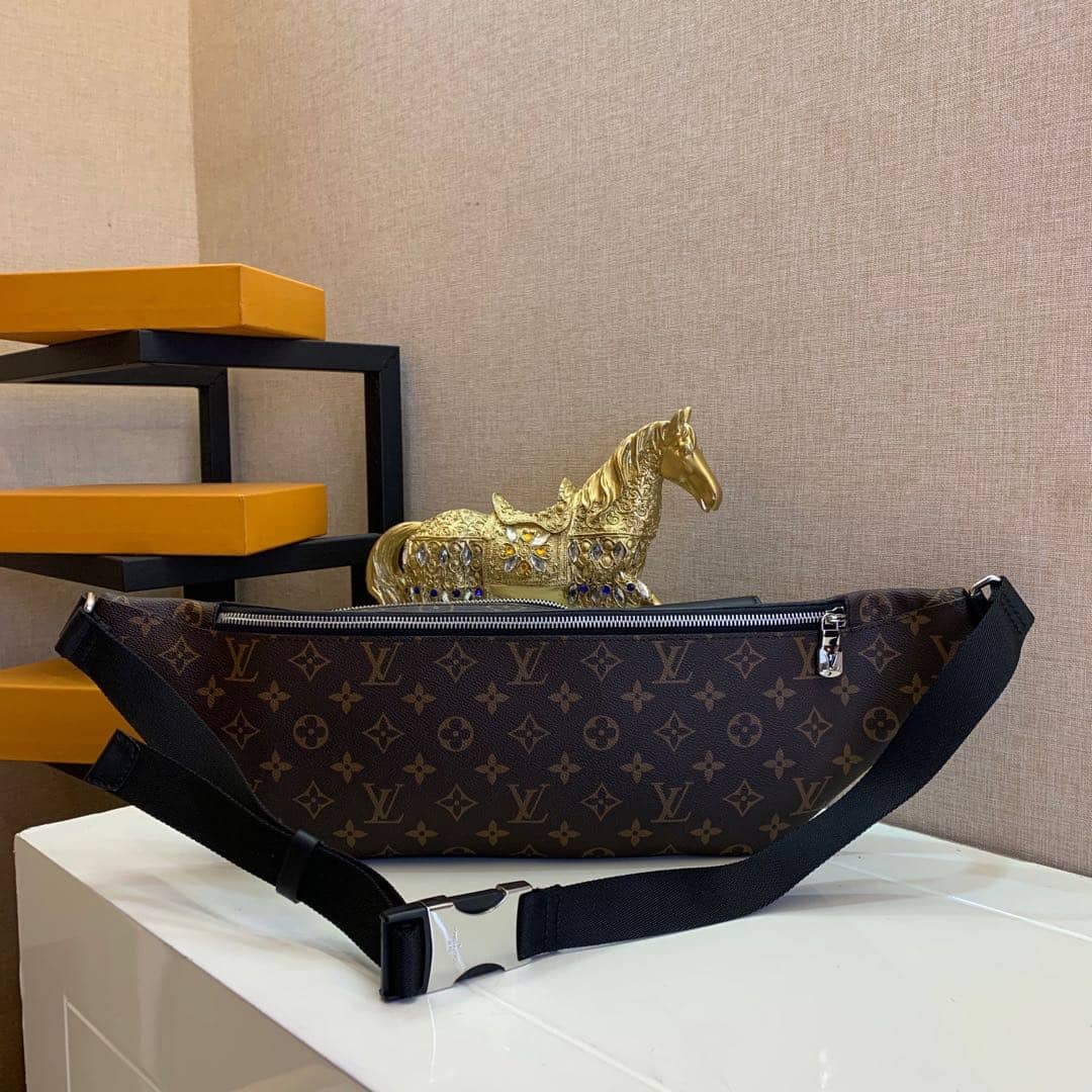 Best Replica LV Bum Bag Dupe Monogram Macassar Christopher  M45337 - Colareps
