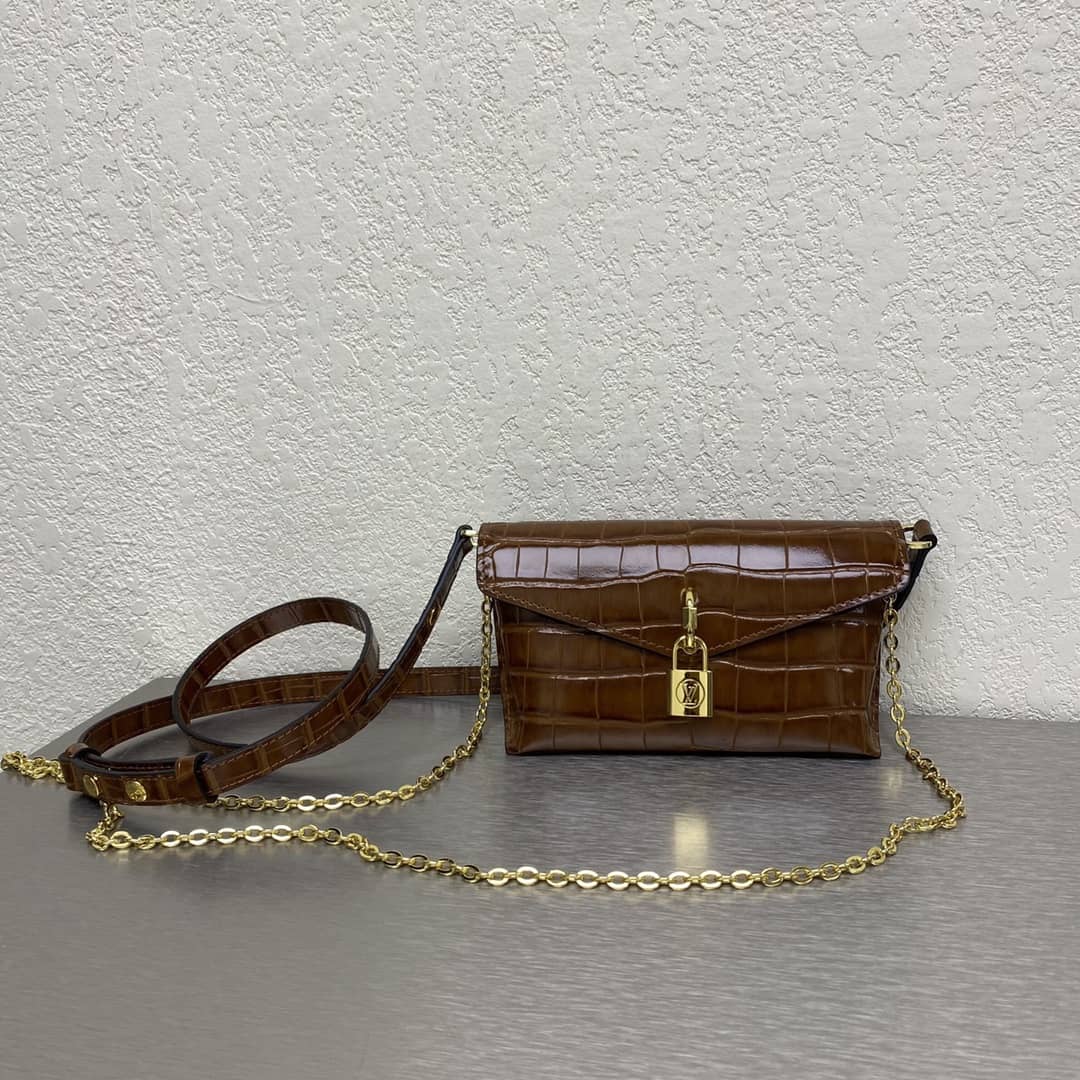 Best Replica Louis Vuitton 7 Star Chain Clutch Bag Brown - Colareps