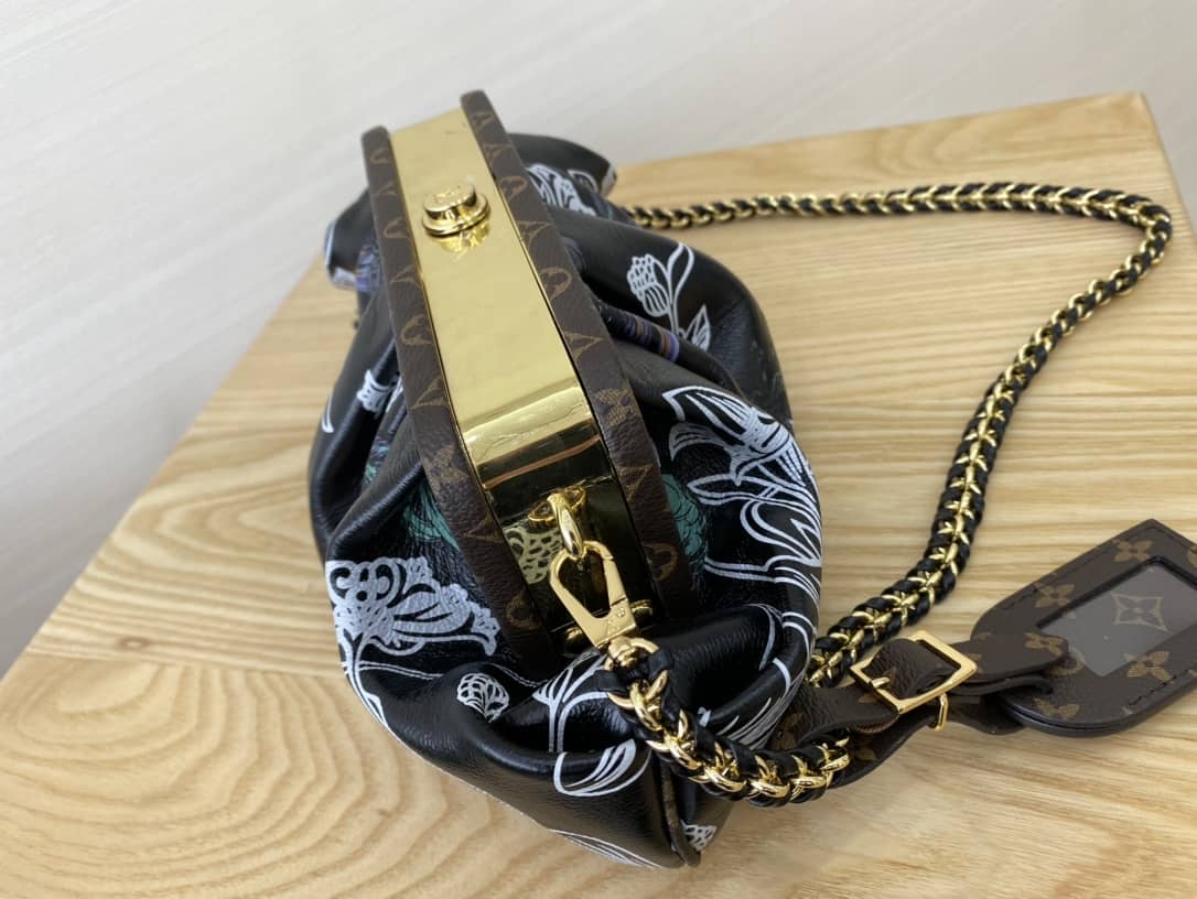 Best Replica Louis Vuitton Monogram Canvas Boursicot EW Replica Bag Black M45229 - Colareps