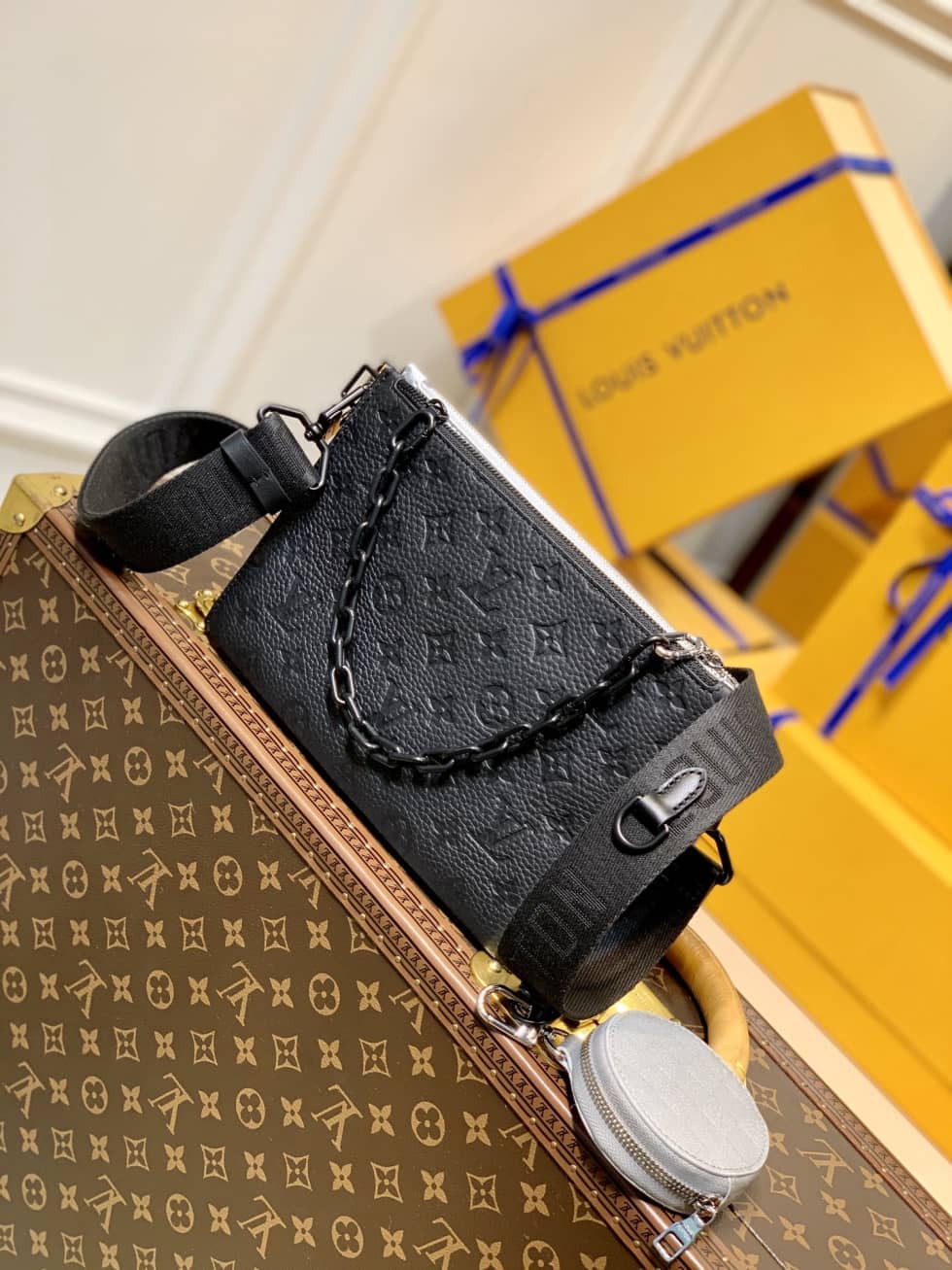 Best Replica Louis Vuitton Trio Pouch Glitter Silver M59682 Replica - Colareps