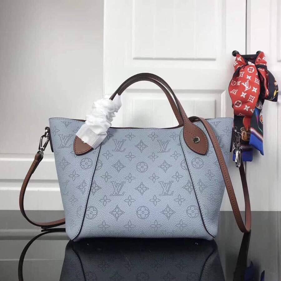 Best Replica Louis Vuitton Mahina Hina PM Leather Tote Replica Blue M54353 - Colareps