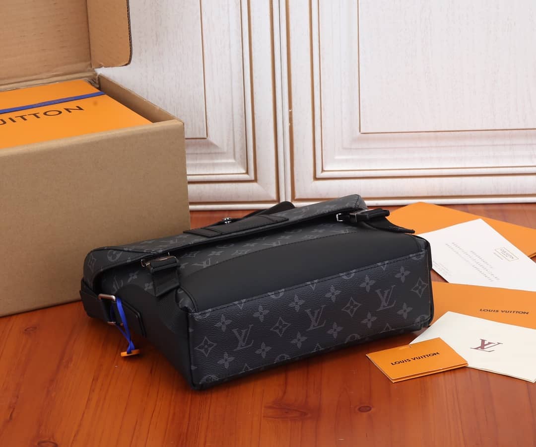 L0vis Vvtt0n Monogramu Messenger PM Voyage Shoulder Bag Replica M40511