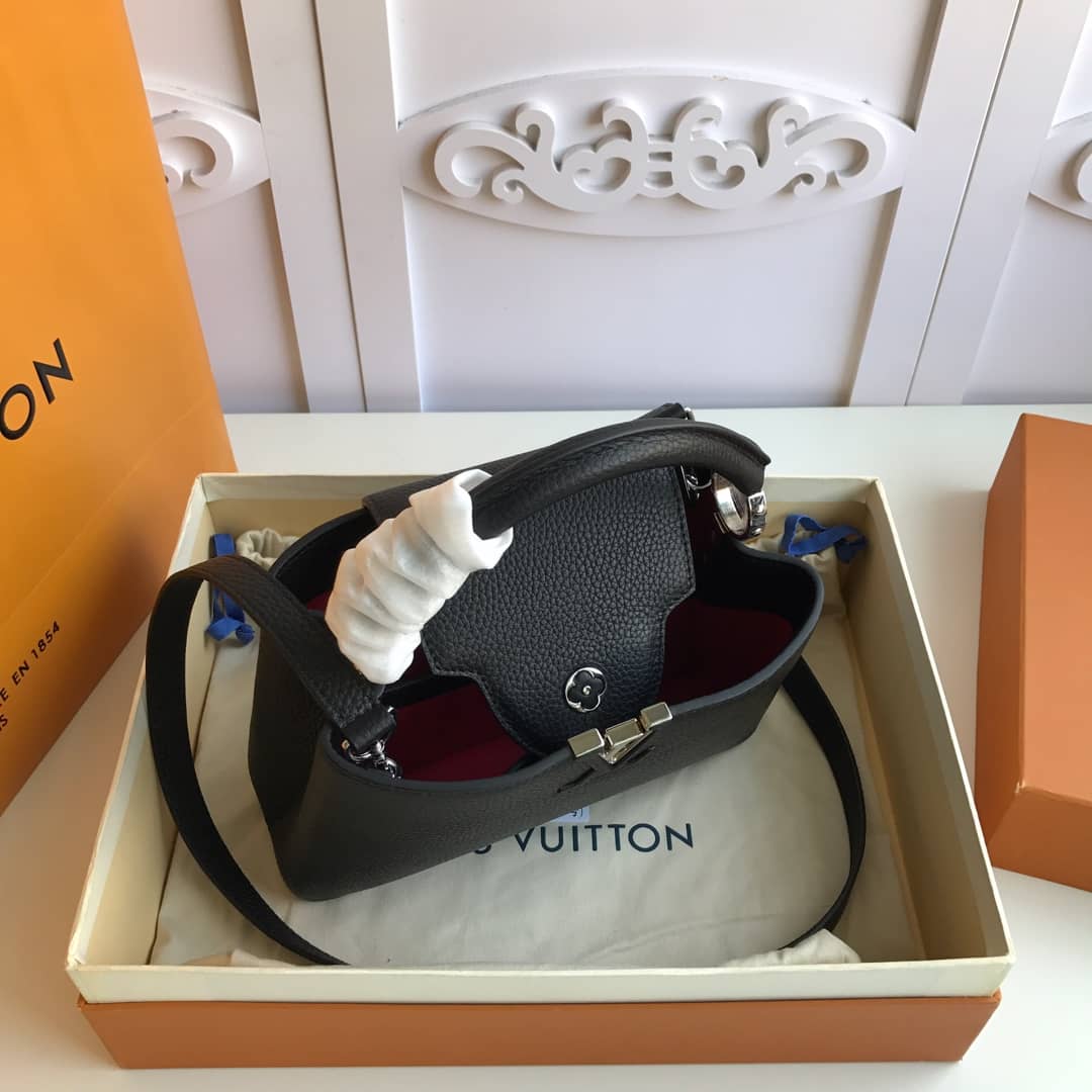 Best Replica Louis Vuitton Capucines PM Taurillon Leather Tote Replica Black M42242 - Colareps