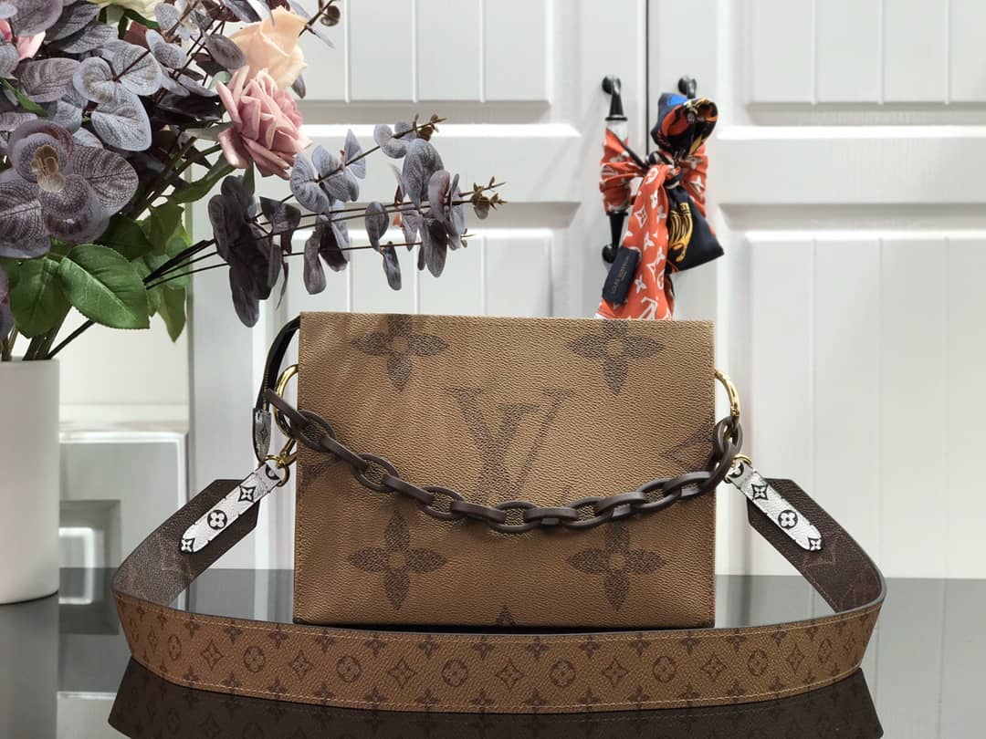 Best Replica Louis Vuitton Toiletry Monogram Canvas Pouch Yellow Replica M47542 - Colareps