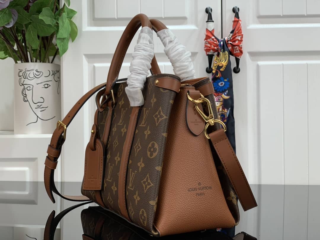 Best Replica Louis Vuitton Monogram Canvas Soufflot BB Replica Bag M44898 - Colareps