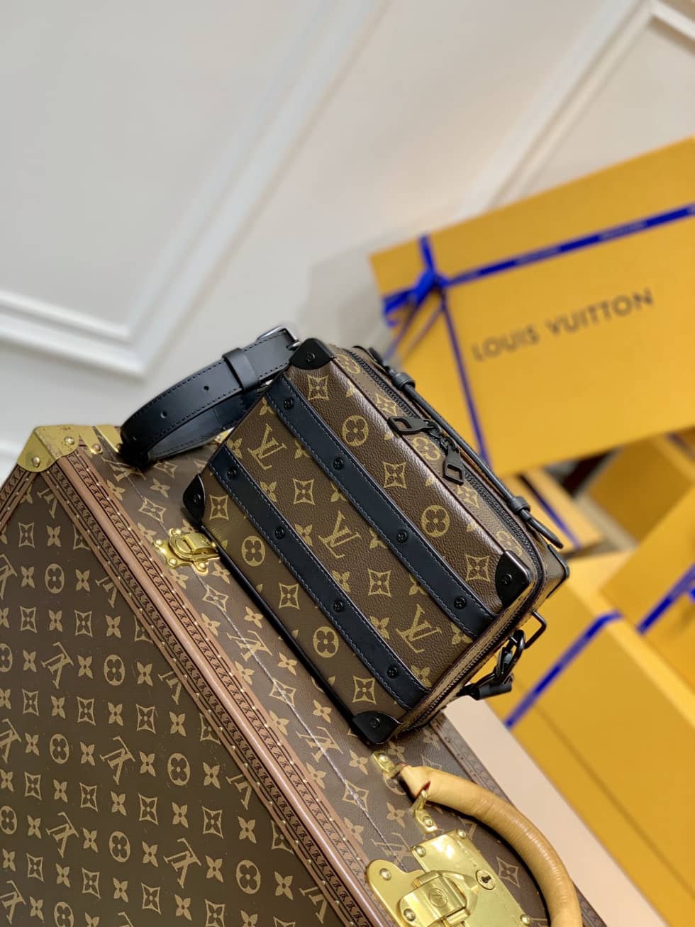 Best Replica Louis Vuitton Handle Trunk Monogram Macassar M45935 Replica Shoulder Bag - Colareps