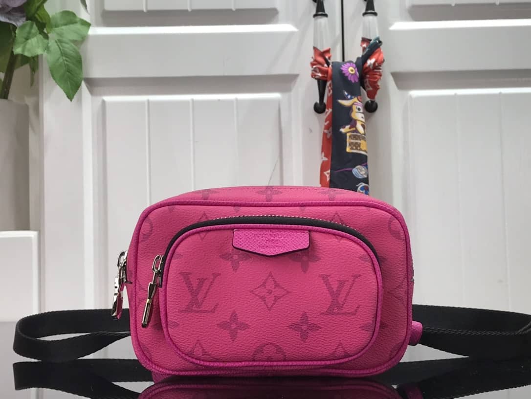 Best Replica Louis Vuitton Outdoor Replica Pochette Monogram Eclipse Pink M30755 - Colareps