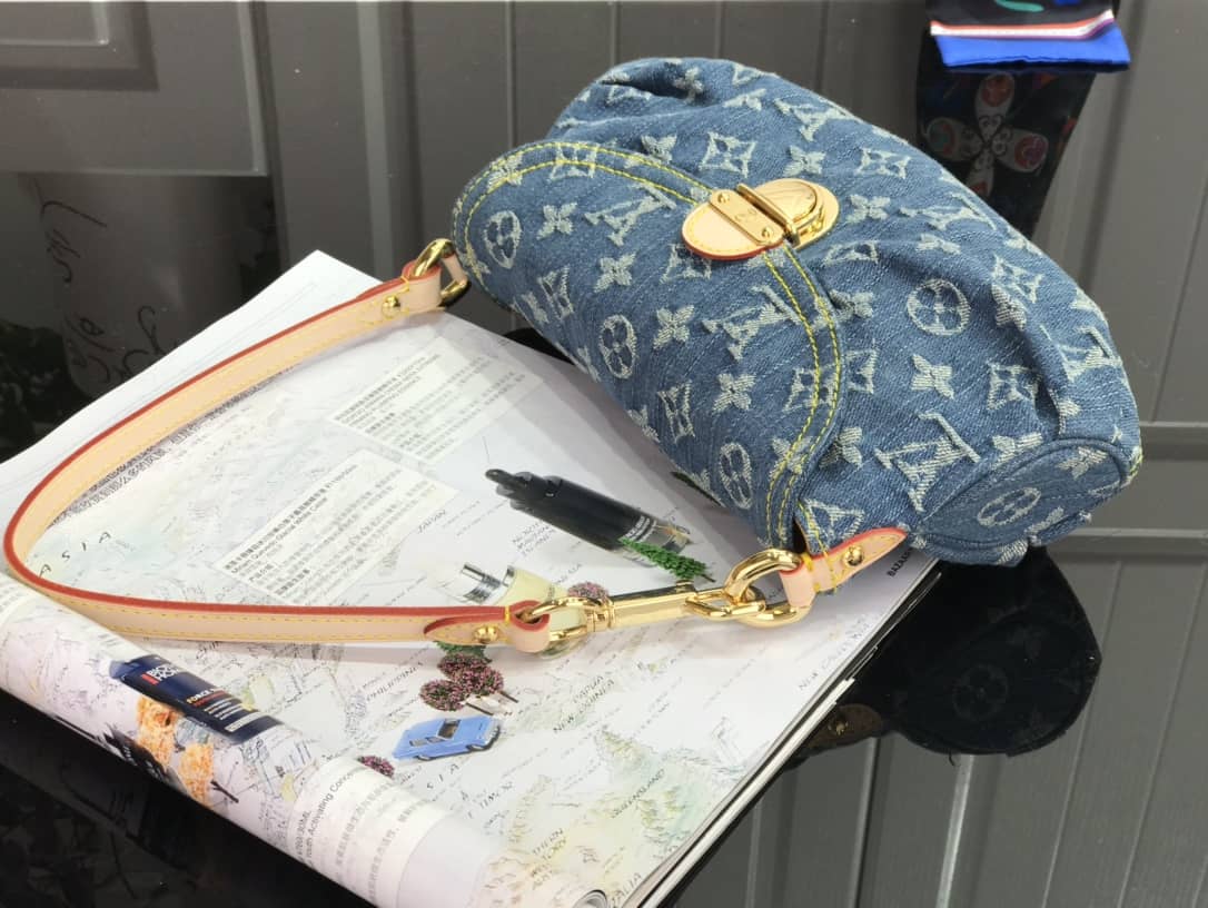 Best Replica Louis Vuitton Monogram Denim Mini Pleaty Replica Shoulder Bag Blue M95050 - Colareps