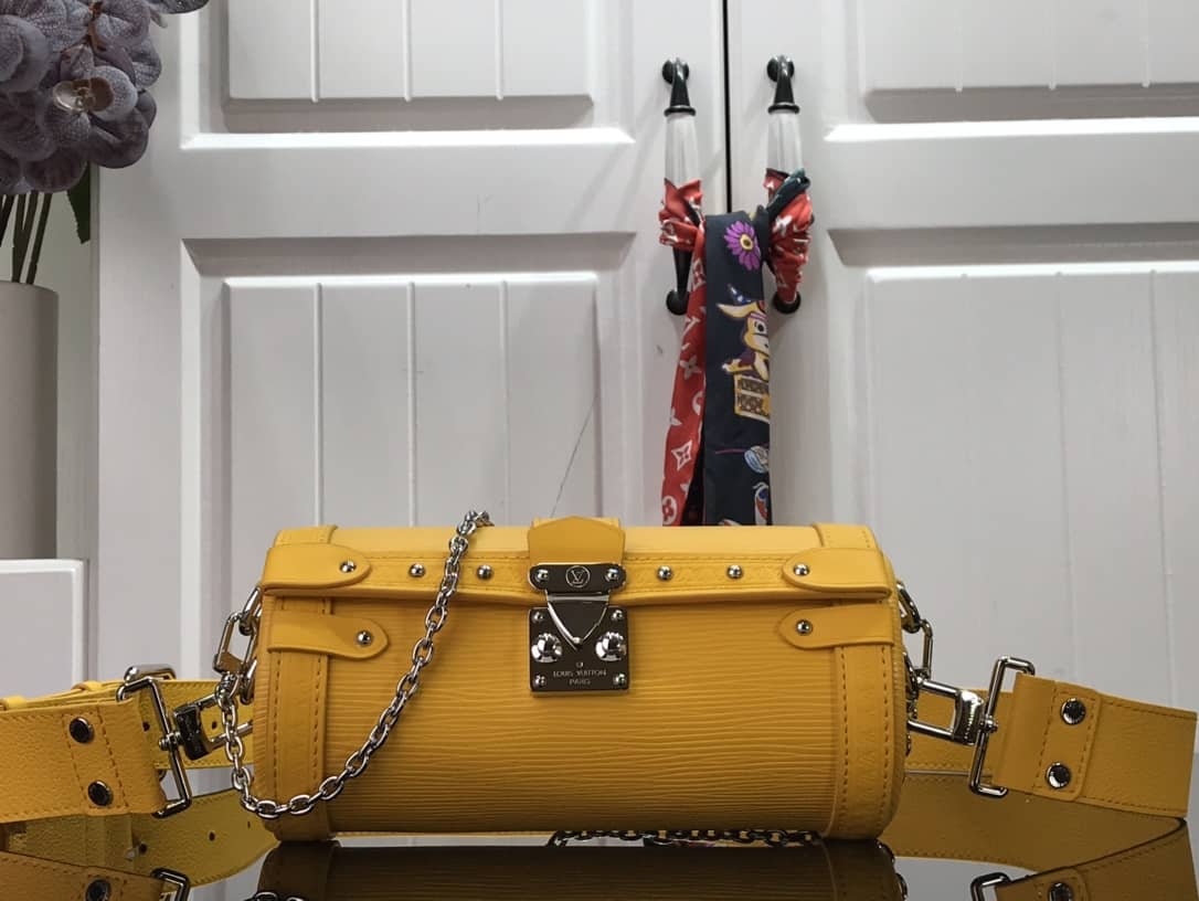 Best Replica Louis Vuitton Papillon Trunk Monogram Chain Replica Crossbody Bag Yellow M57835 - Colareps