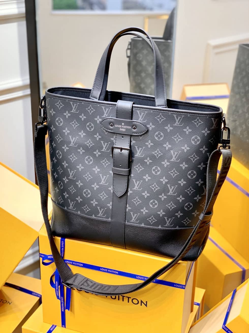 Best Replica LV Tote Dupe Monogram Eclipse Saumur M45914 Replica Tote - Colareps
