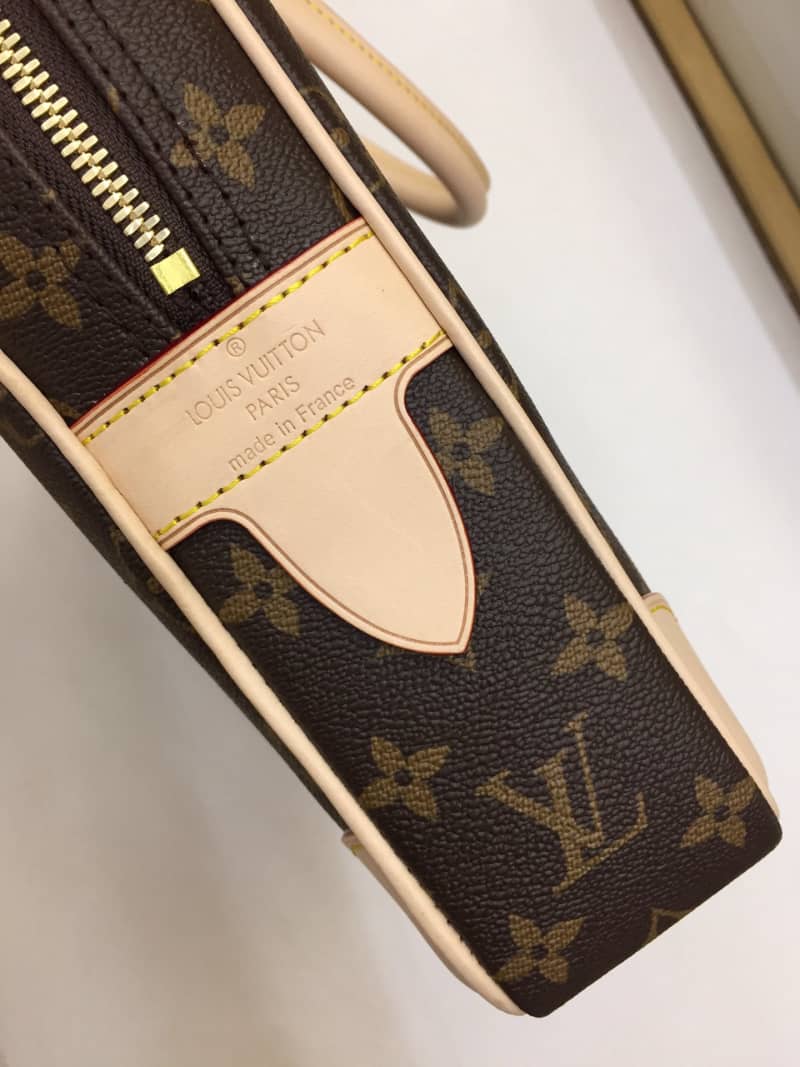Best Replica Louis Vuitton Porte Documents Voyage Business Replica M40226 - Colareps
