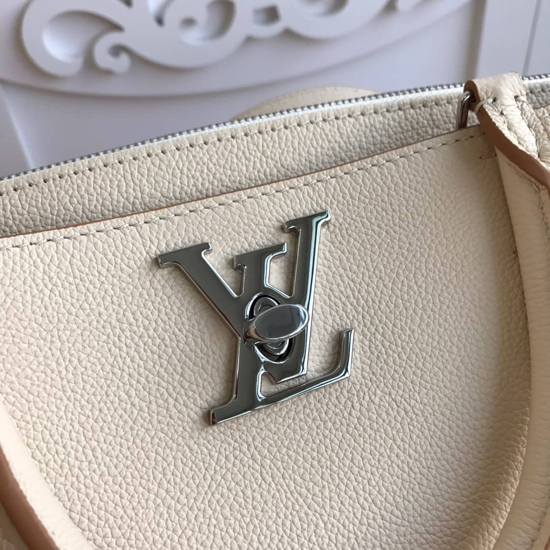 Best Replica Louis Vuitton Lockmeto Leather Tote Replica White M54569 - Colareps