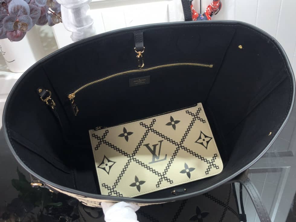 Best Replica Louis Vuitton Monogram Empreinte Neverfull Cream M46039 Replica Tote - Colareps