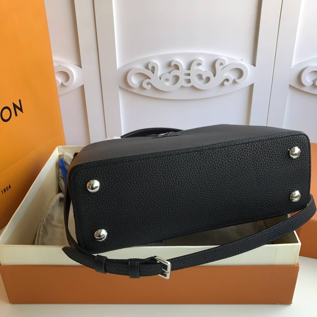 Best Replica Louis Vuitton Capucines PM Taurillon Leather Tote Replica Black M42242 - Colareps