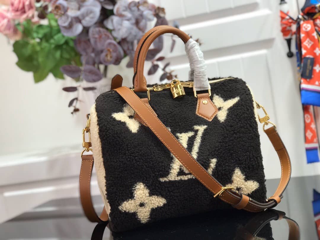 Best Replica Louis Vuitton Replica Bags Speedy 25 Giant Monogram Teddy M55423 - Colareps