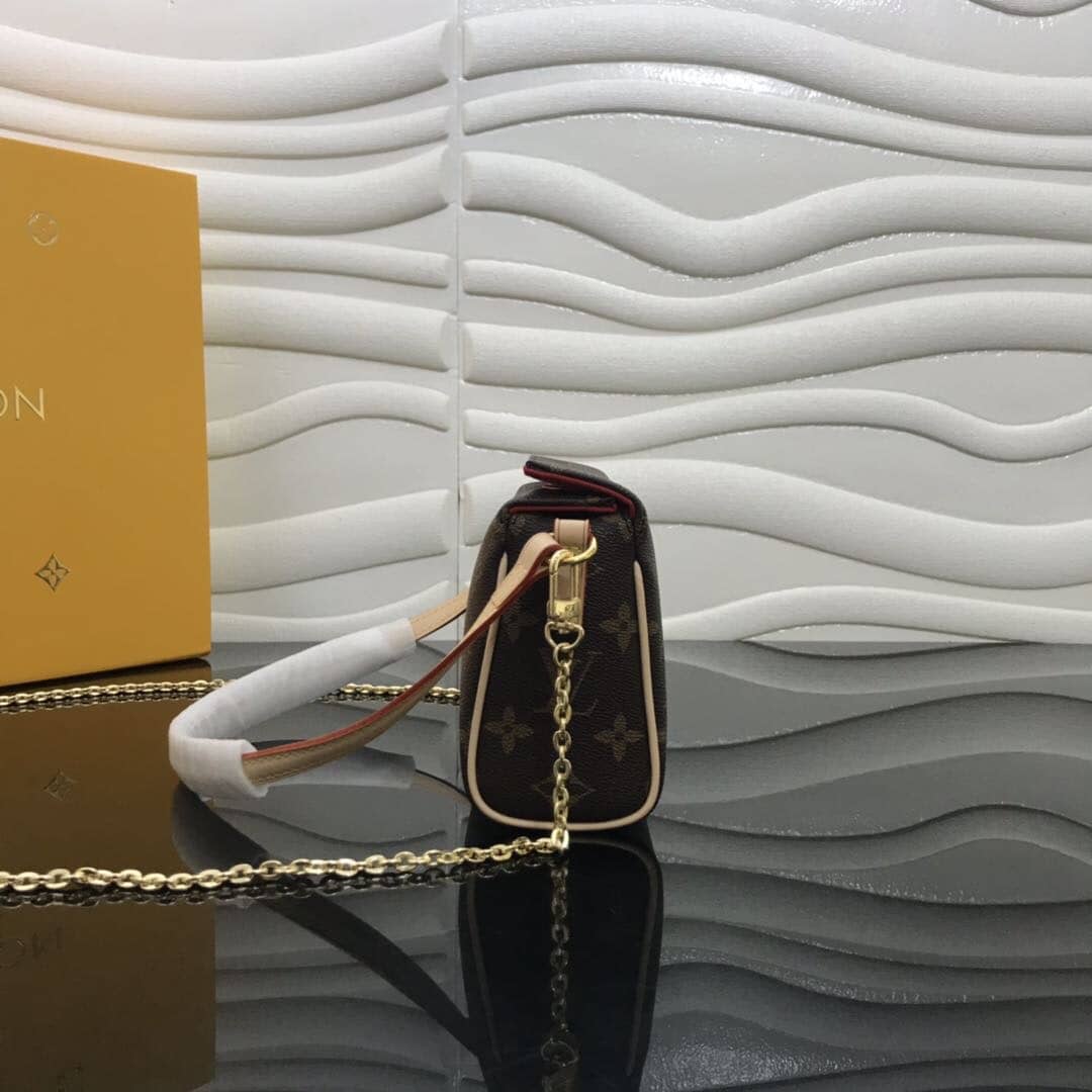 Best Replica Louis Vuitton Monogram Recital Replica Leather Shoulder Bag M51900 - Colareps