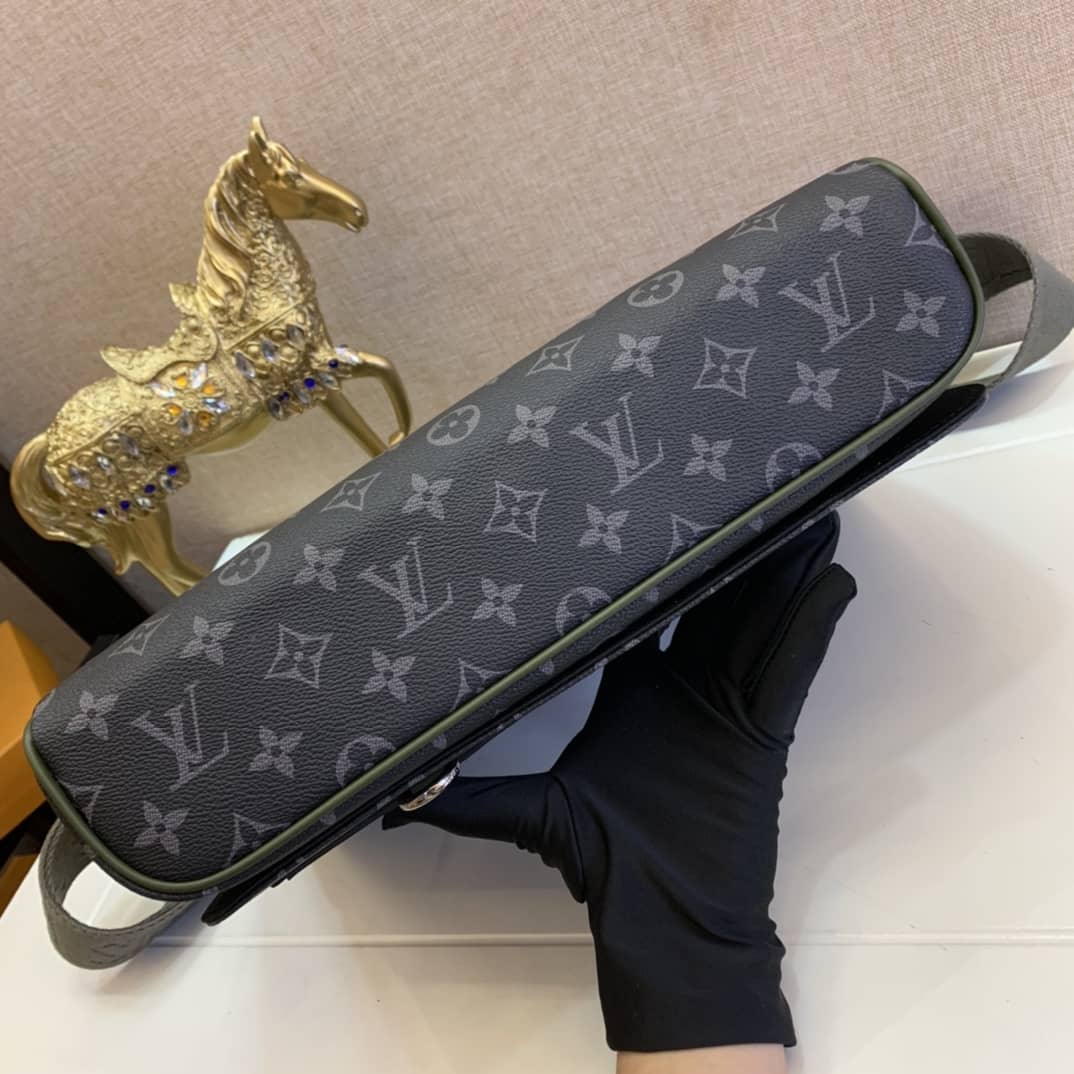 L0vis Vvtt0n District MM Monogram Eclipse Messenger Bag Replica M40239