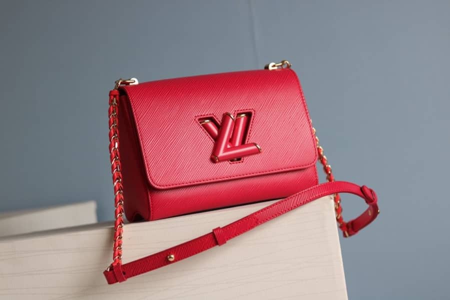 Best Replica Louis Vuitton Twist MM Chain Leather Replica Bag Red M50282 - Colareps