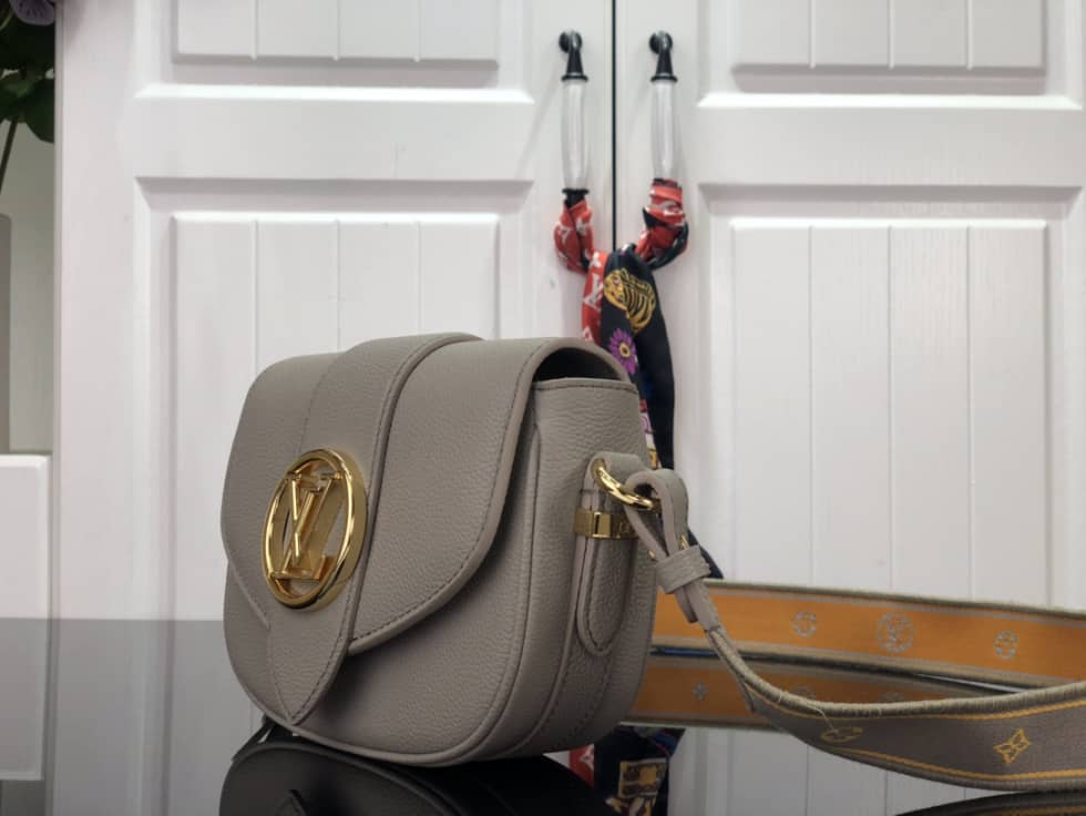 Best Replica Louis Vuitton Pont 9 Soft Leather PM Gery M58727 Replica Crossbody Bag - Colareps