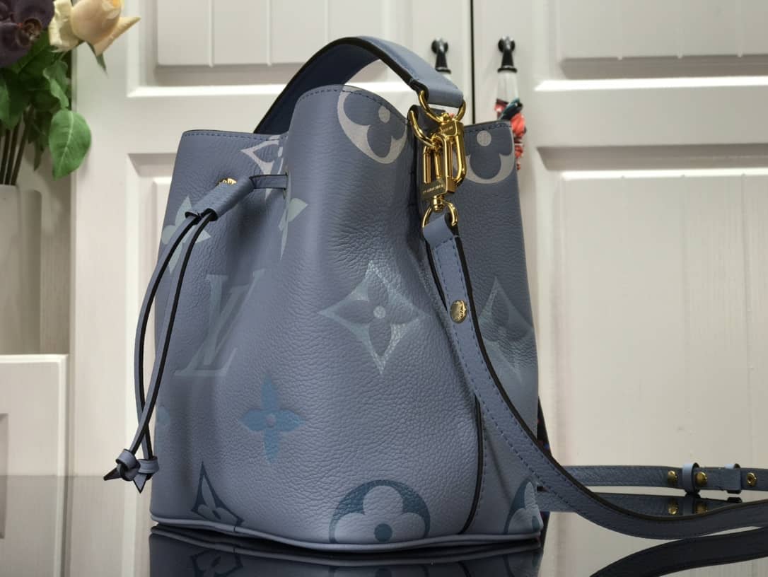 Best Replica Louis Vuitton Neo Noe Monogram Leather Replica Shoulder Bag Blue M45709 - Colareps
