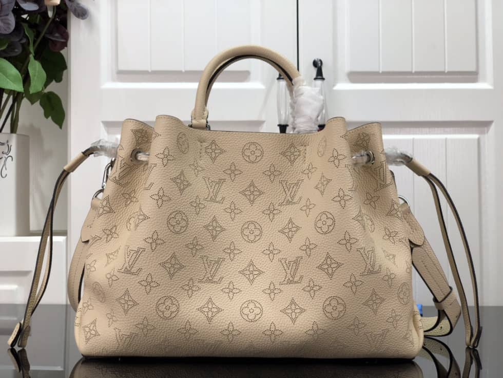 Best Replica Louis Vuitton Bella Mahina Cream M59203 Replica Tote - Colareps