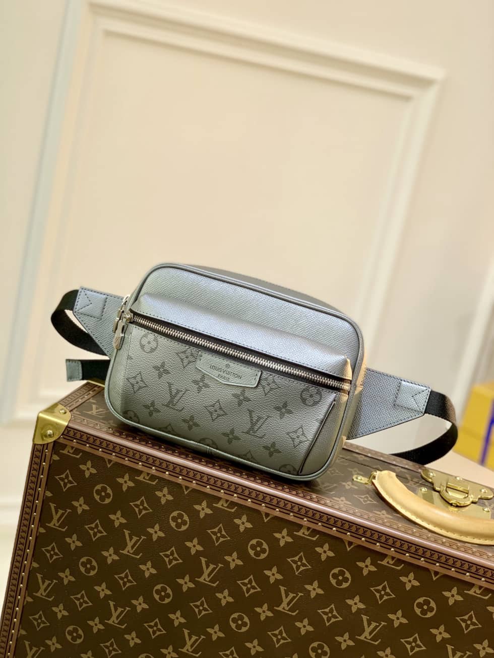 Best Replica LV Bum Bag Dupe Outdoor Bumbag Monogram Eclipse Taiga Black M30245 - Colareps