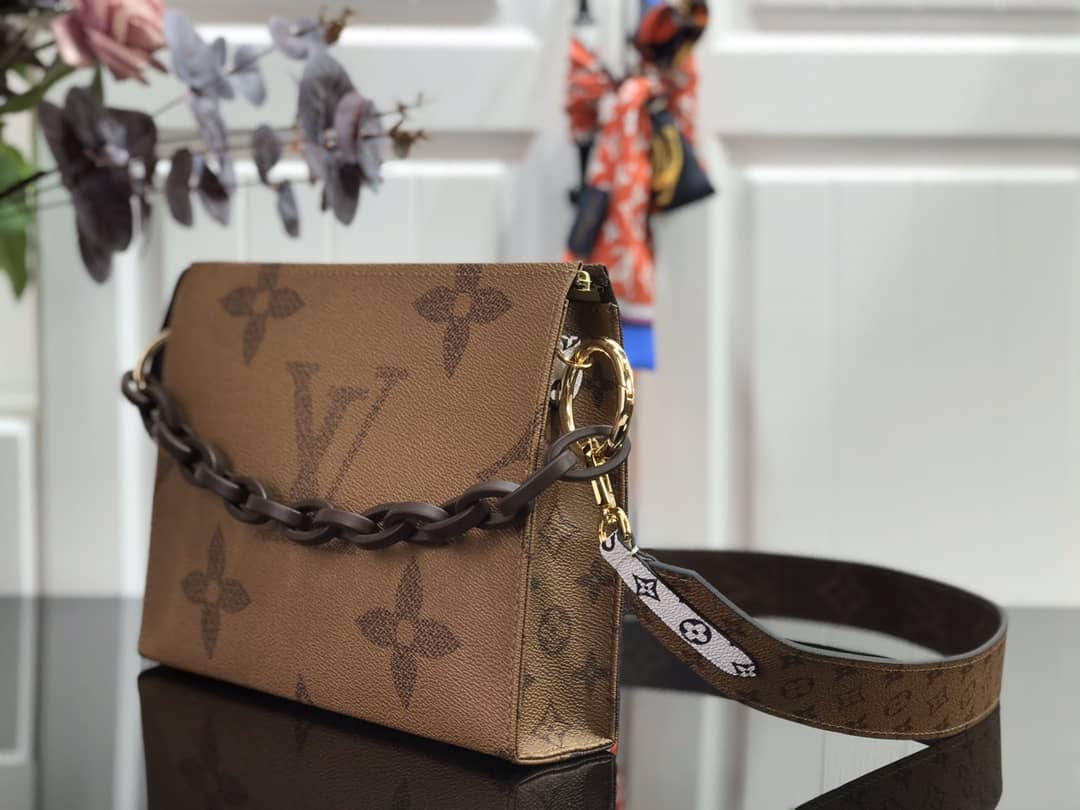 Best Replica Louis Vuitton Toiletry Monogram Canvas Pouch Yellow Replica M47542 - Colareps