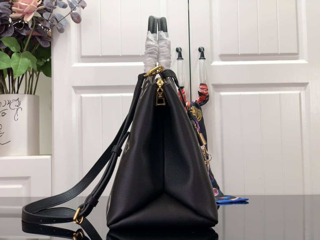 Best Replica Louis Vuitton Grand Palais Monogram Empreinte Bag Replica Black M45811 - Colareps