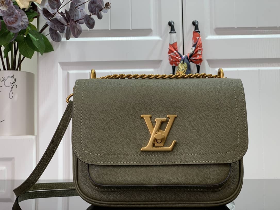 Best Replica Louis Vuitton Lockme Chain PM Replica Handbag Green M57073 - Colareps