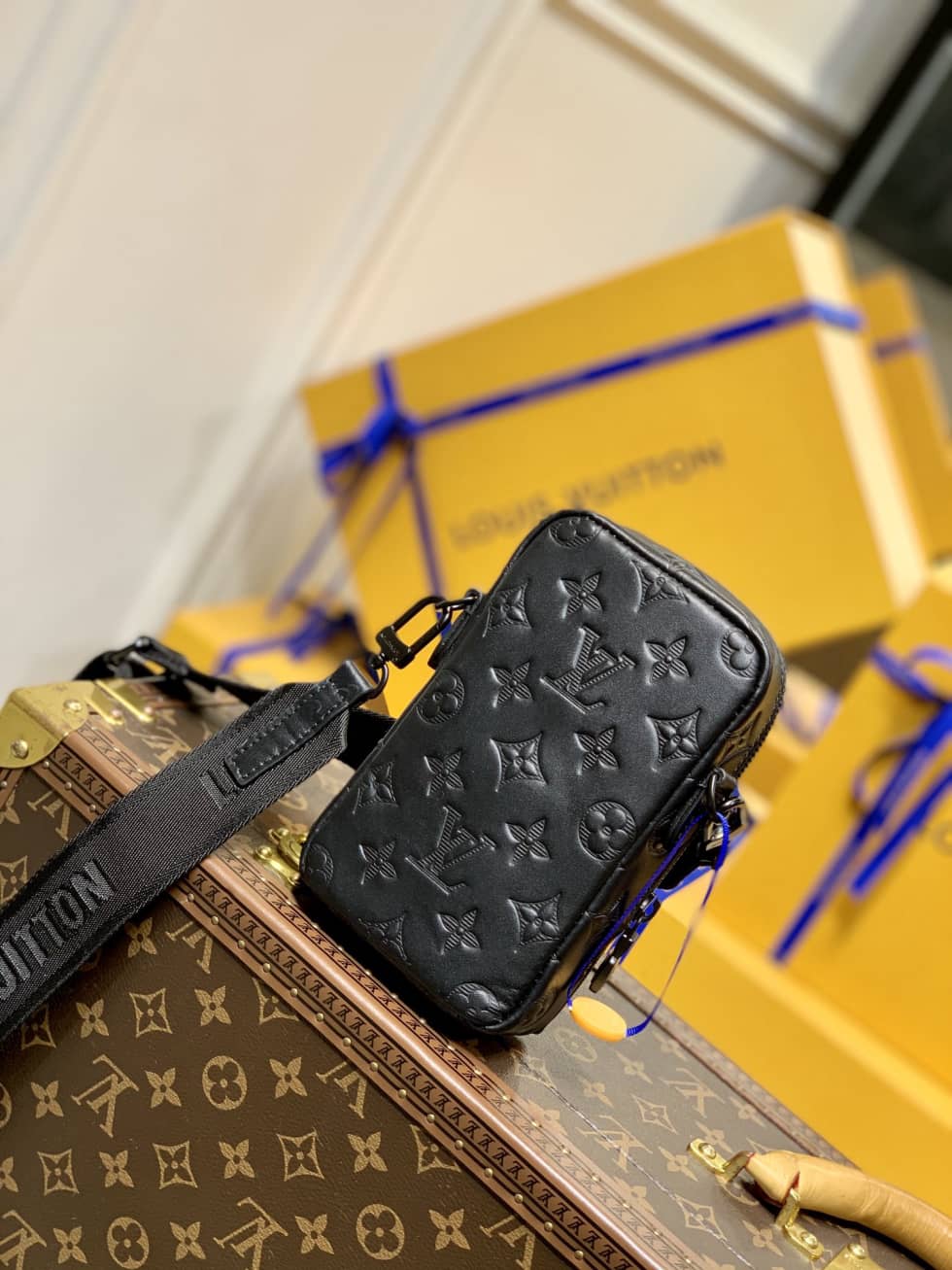 Best Replica Louis Vuitton x Nigo Flap Double Pouch Black M81005 Replica Phone Bag - Colareps