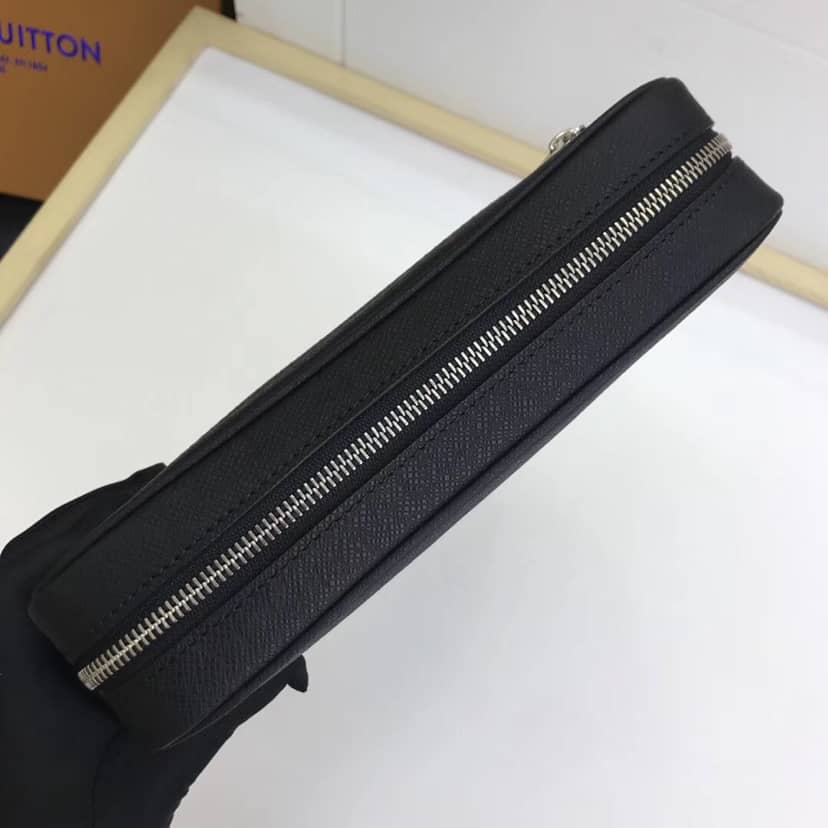 Best Replica Louis Vuitton Kasai Taiga Leather Canvas Replica Clutch Black M33409 - Colareps