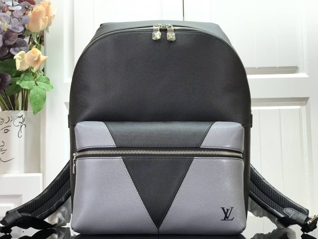 Best Replica LV Backpack Replica Taiga Leather Discovery M30728 Black Gray - Colareps