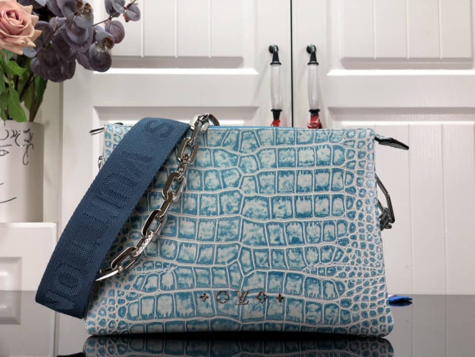 Best Replica Louis Vuitton Coussin PM M57790 Replica Shoulder Bag - Colareps