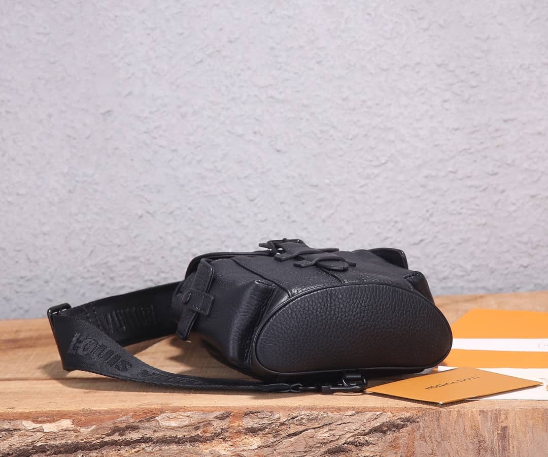 L0vis Vvtt0n Christopher XS Replica Backpack Black M58495