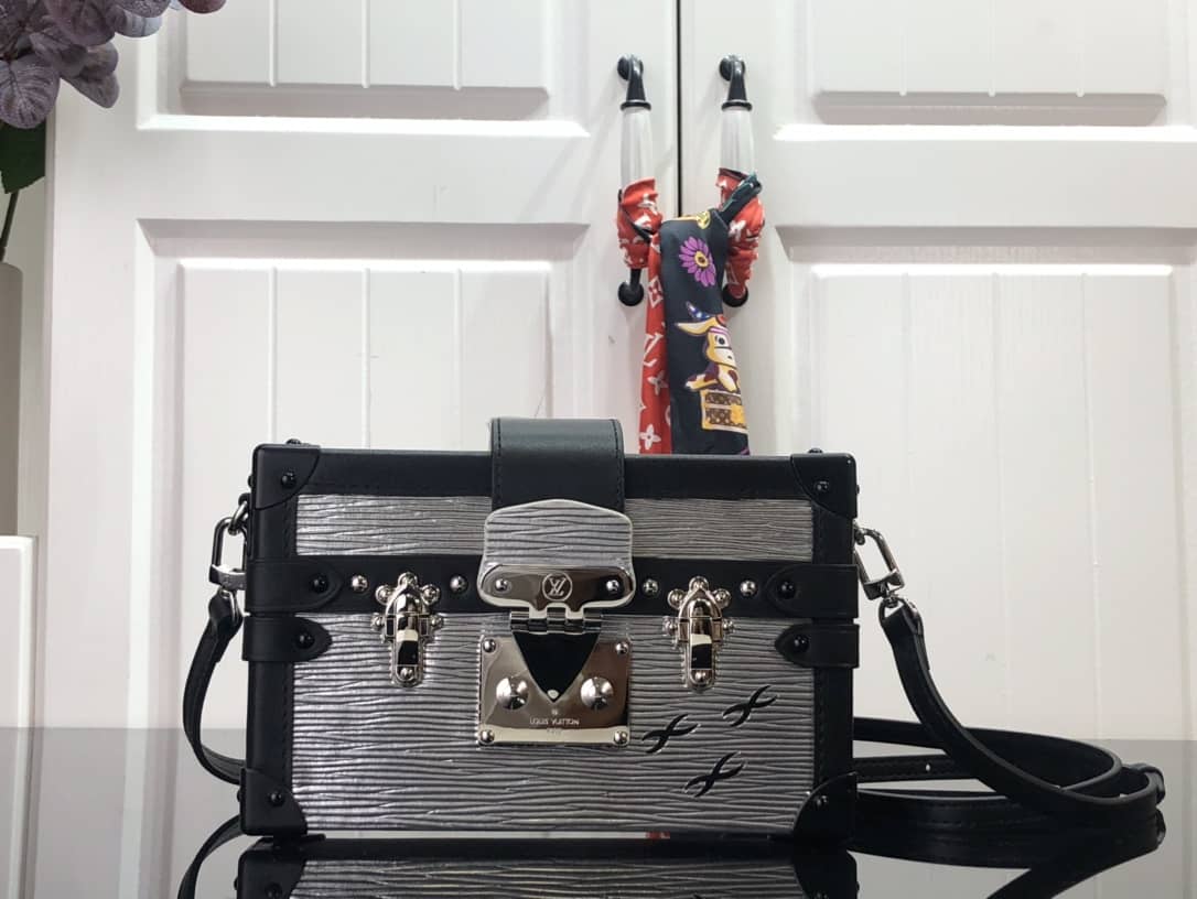 Best Replica Louis Vuitton Crossbody Dupe Petite Malle  M55309 - Colareps