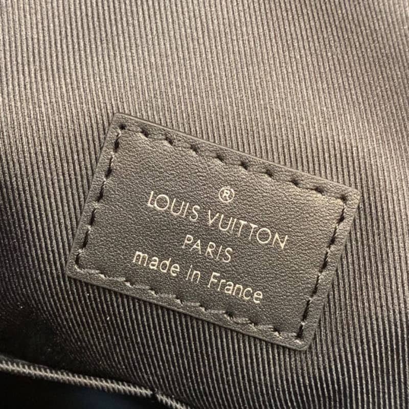 Best Replica Louis Vuitton Mens Monogram Eclipse Canvas Tote Backpack Replica M45221 - Colareps