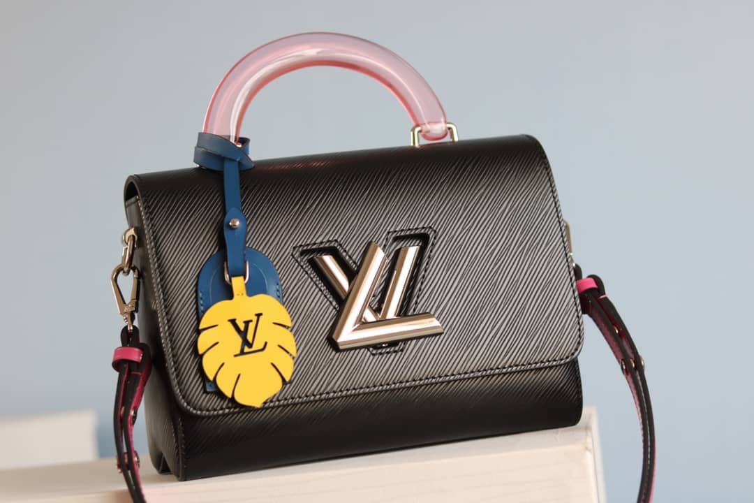 Best Replica Louis Vuitton Epi Twist PM Chain Black M50332 Replica Crossbody Bag - Colareps