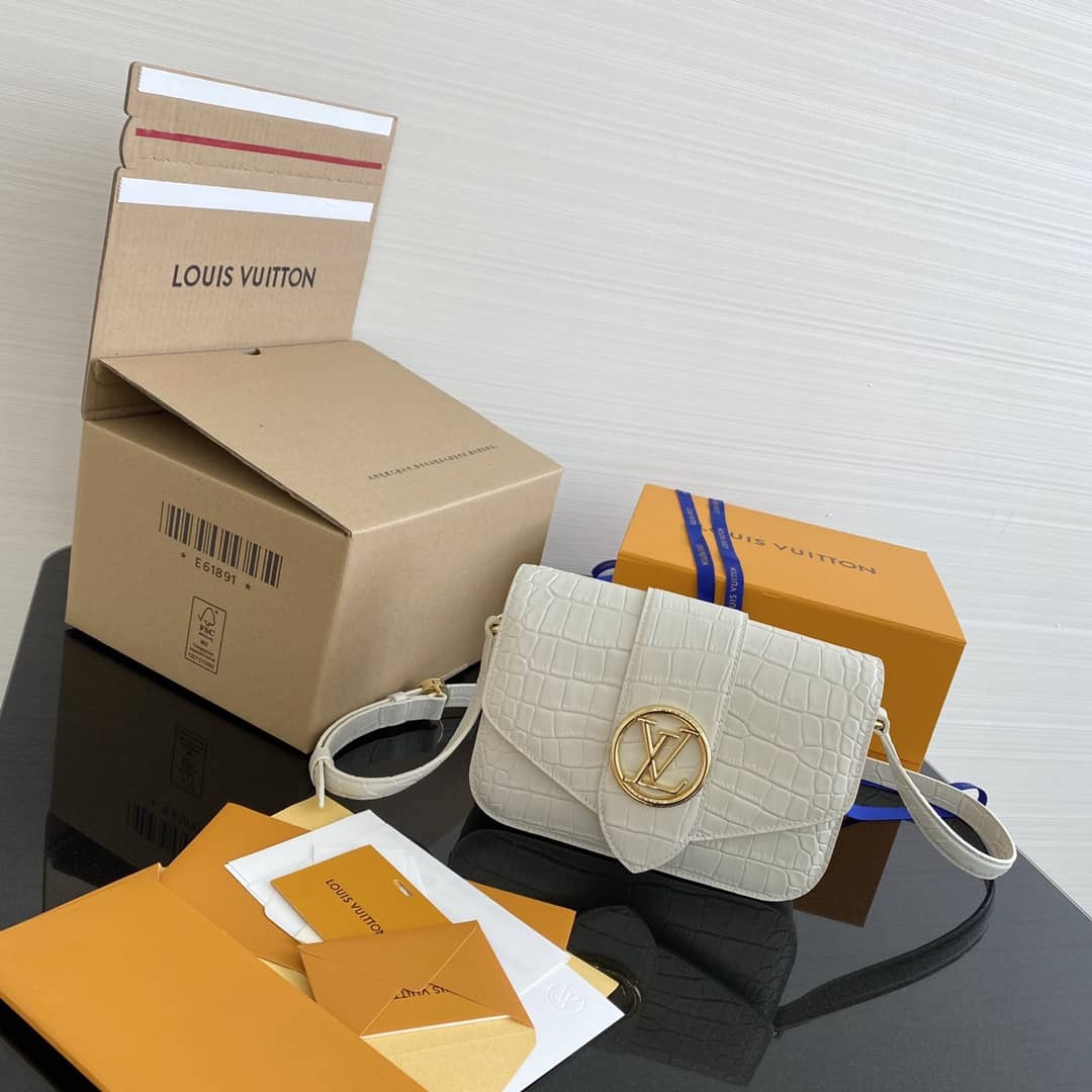 Best Replica Louis Vuitton Pont 9 Leather Crossbody Bag M55948 - Colareps