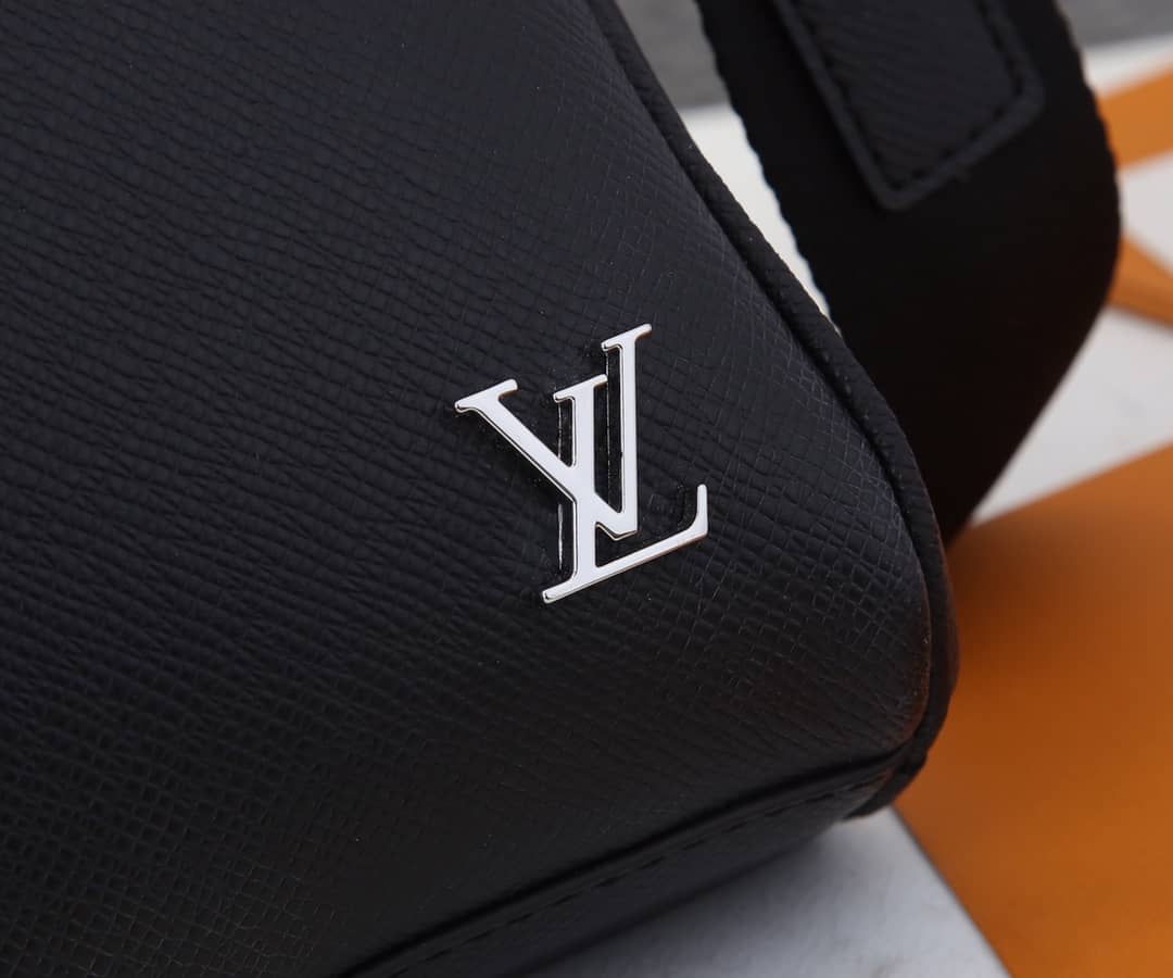 L0vis Vvtt0n Alex Briefcase Taiga Mens Business Bag Replica M30440