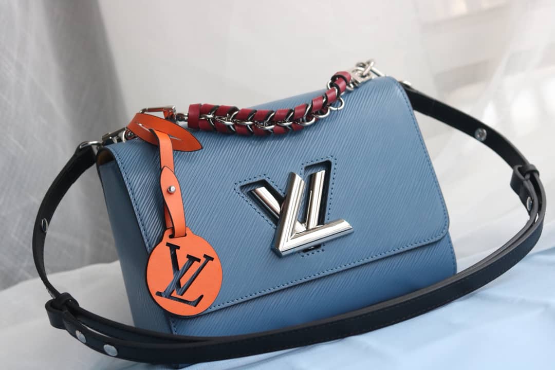 Best Replica LV Tote Dupe Twist MM Crossbody Bag Replica Blue M50305 - Colareps