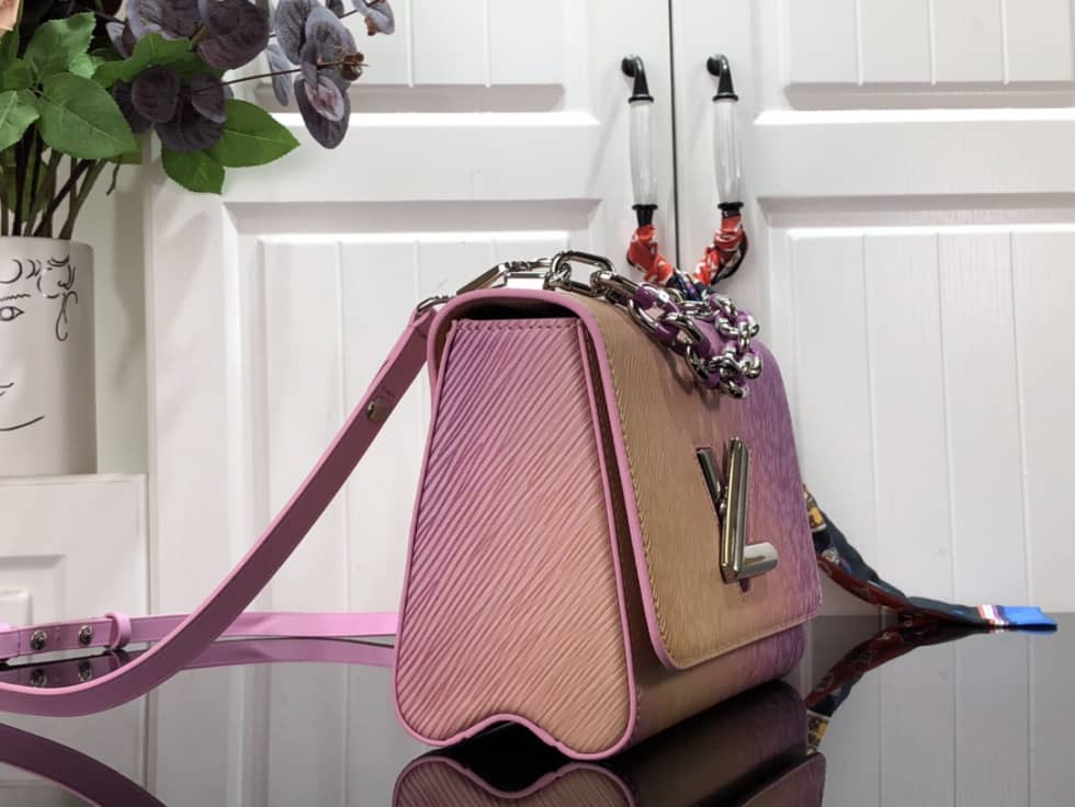 Best Replica Louis Vuitton Twist MM Gradient Epi Grained Cowhide Leather Orange M59894 Replica Crossbody Bag - Colareps