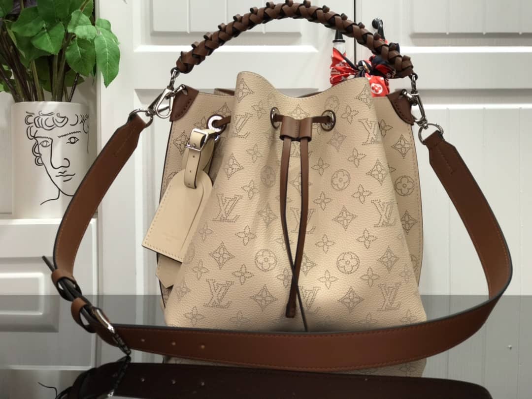 Best Replica Louis Vuitton Mahina Muria Replica Handbag Beige M55801 - Colareps
