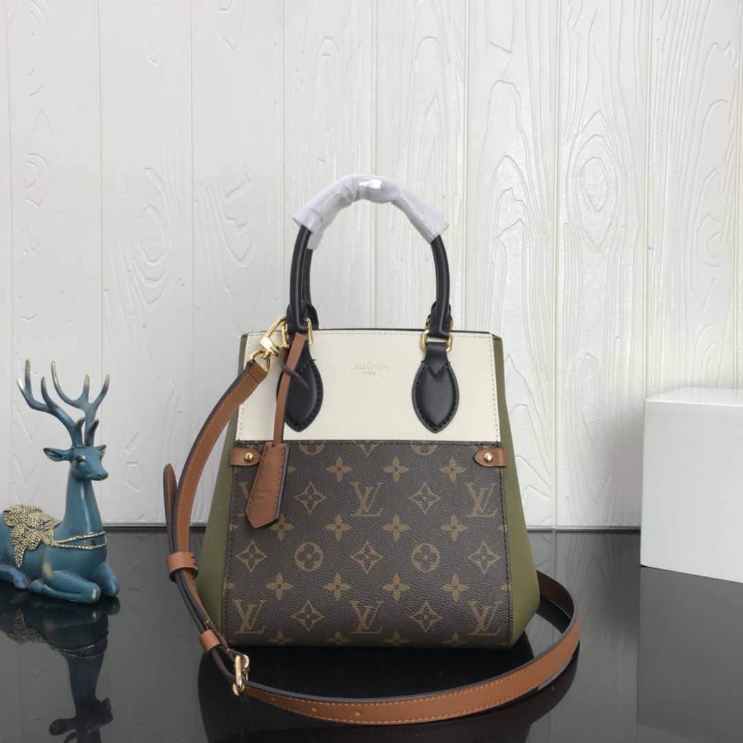 Best Replica Louis Vuitton Monogram Canvas Fold PM Tote Replica White M45389 - Colareps