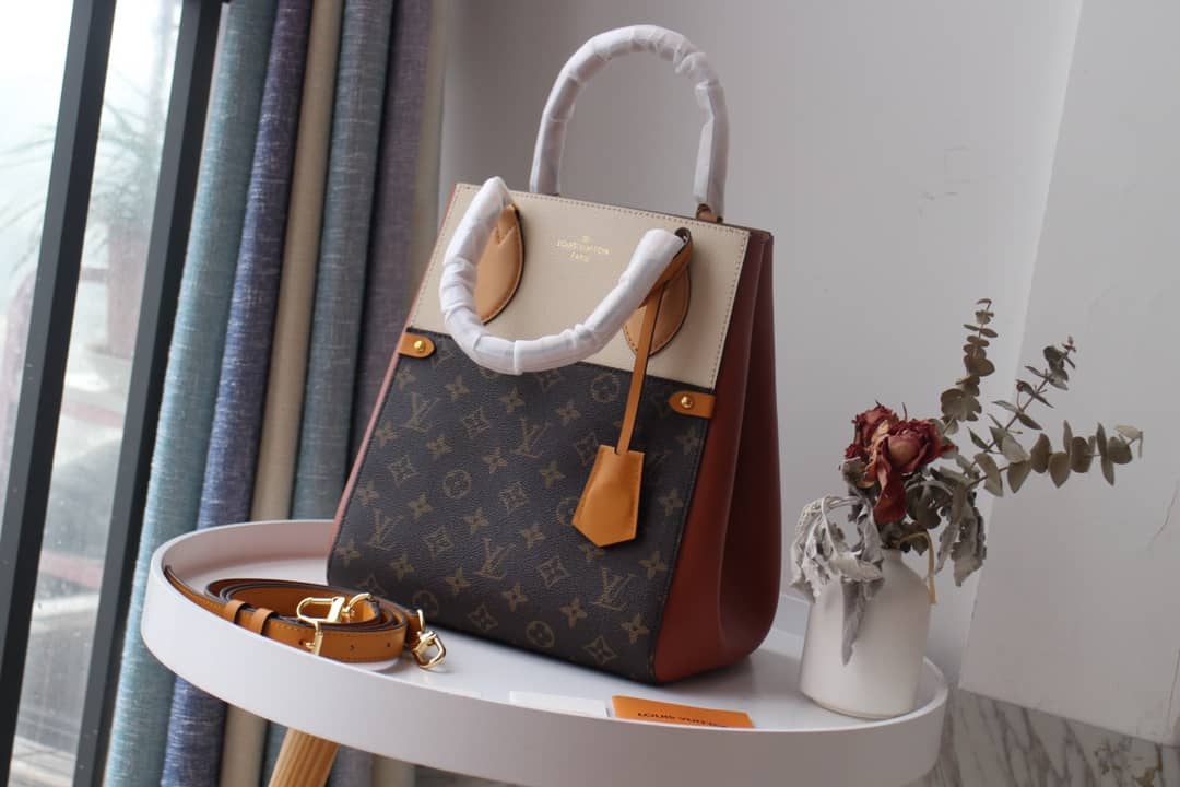 Best Replica Louis Vuitton Monogram Fold MM 2way Tote Replica White M45409 - Colareps