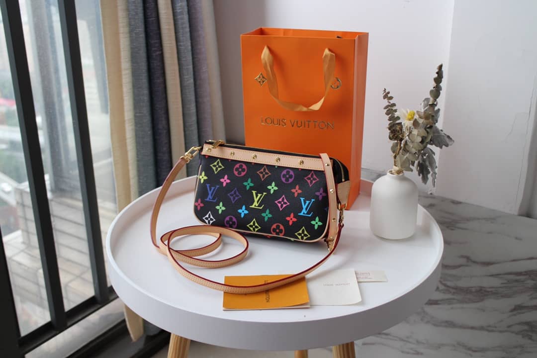 Best Replica Louis Vuitton Pochette Dupe Monogram Multi  Accessoires Replica Pouch Black M92649 - Colareps